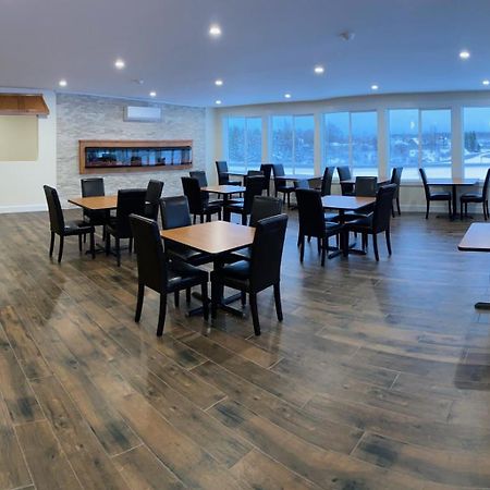 Auberge Bouctouche Inn & Suites Exteriör bild